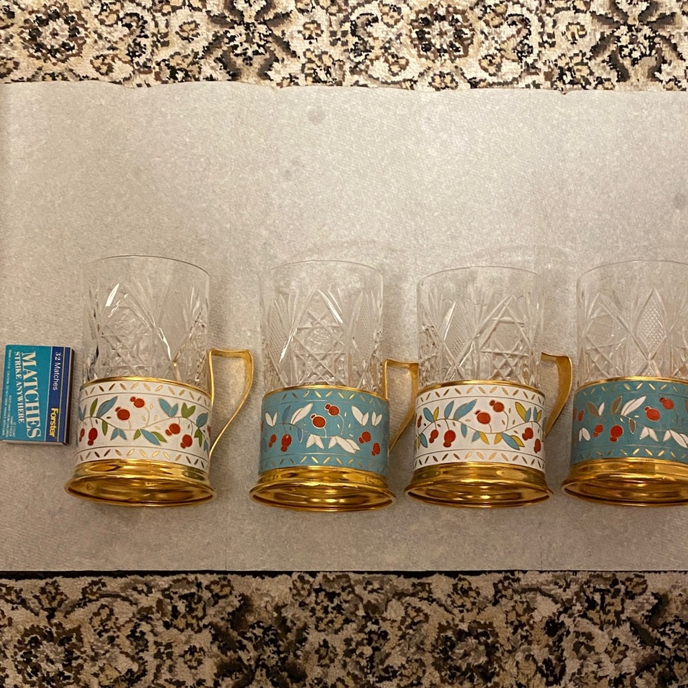 Elegant vintage but still new Russian cloisonné tea set of 4